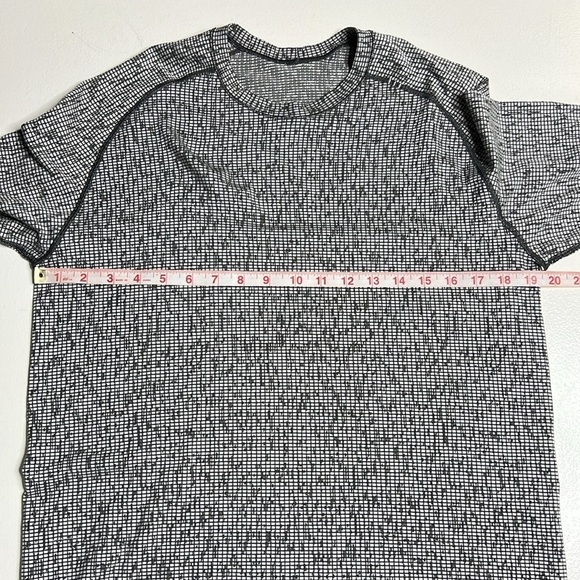 Lululemon Metal Vent Tech Long Sleeve 2.0 in Space Code Graphite Grey / Vapor - Picture 9 of 12